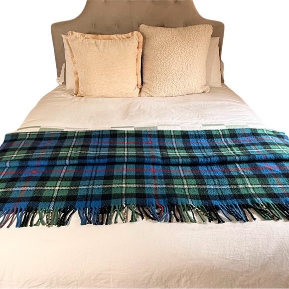 Hilltop 100% Wool Tartan Throw Blanket Made in Scotland Blue Green Plaid Fringe - Picture 3 of 5